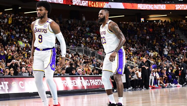 NBA'de ilk: LeBron James ve Bronny James lig tarihine geçti