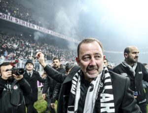 Beşiktaş’ta Sergen Yalçın sesleri! Taraftar çok istiyor