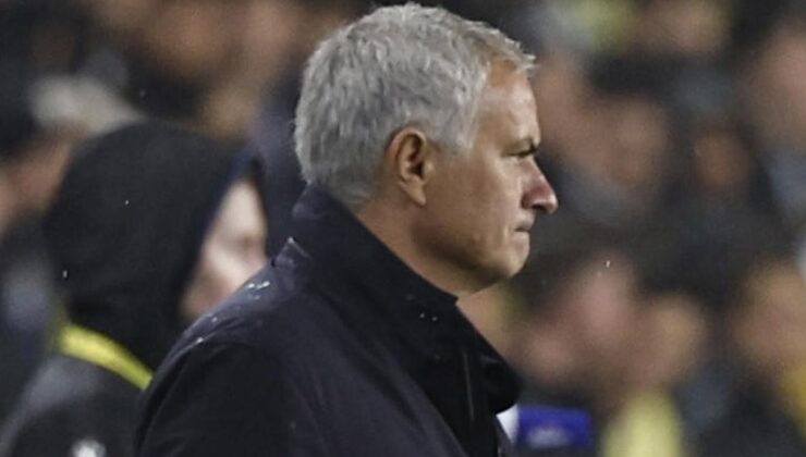 Fenerbahçe'de Jose Mourinho'dan 3'lü savunma kararı! Zenit maçı örnek oldu