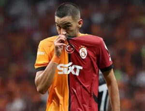 Hakim Ziyech’ten şaşırtan vuruş! Boş kaleye kaçırdı