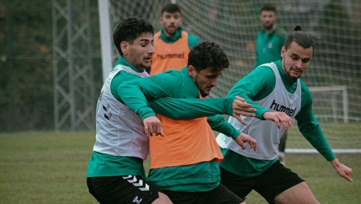 Sakaryaspor'da Adanaspor mesaisi sürüyor