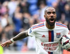 TRANSFER HABERİ: Beşiktaş’tan Lacazette bombası! Bedelsiz gelecek