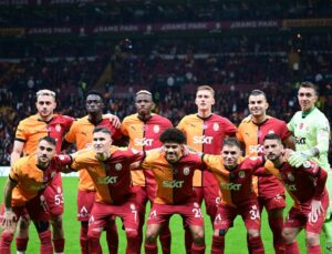 Ahmet Çakar’dan flaş Galatasaray yorumu! ’O futbolcu kırmızı kart görmeliydi’