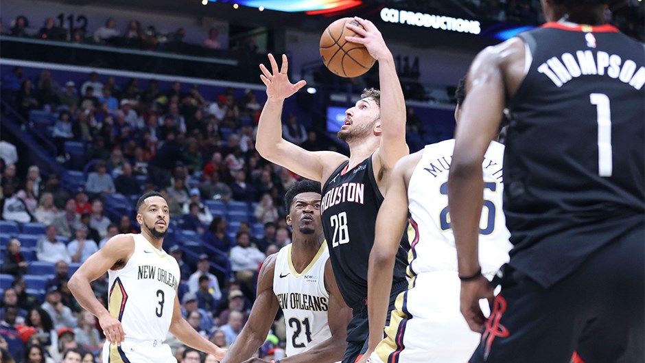 Alperen Şengün'den galibiyete double-double ile katkı