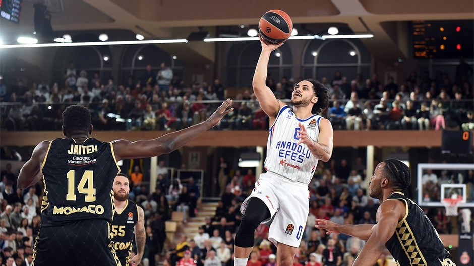 Anadolu Efes, Monaco'ya direnemedi: 94-75