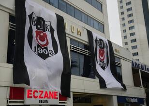 Beşiktaş: ‘Şanlı bayrağımız, ait olduğu yerde’