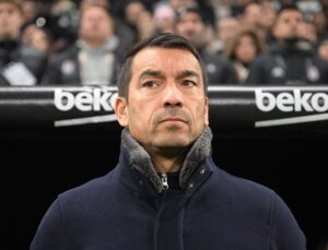 Beşiktaş’ta Giovanni van Bronckhorst’un tazminatı belli oldu!