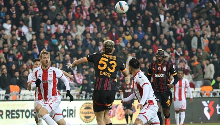 Galatasaray 10 kişi kaldı! İşte o pozisyon