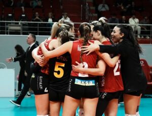 Galatasaray Daikin derbide 3-0 kazandı