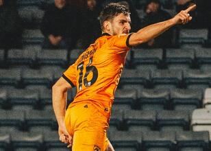 Hull City son anlarda kazandı