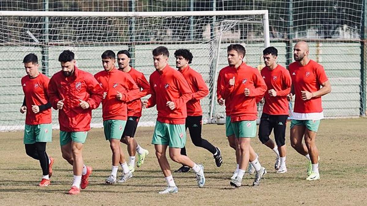 Karşıyaka’da oyuncular TFF’ye başvuruyor