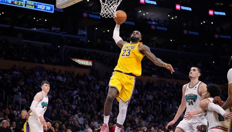 LeBron James, Kareem Abdul-Jabbar'ın rekorunu kırdı