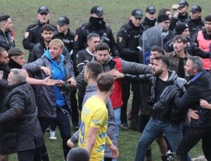 TFF 2. Lig’de büyük olay! Tansiyon arttı, kavga dakikalarca sürdü