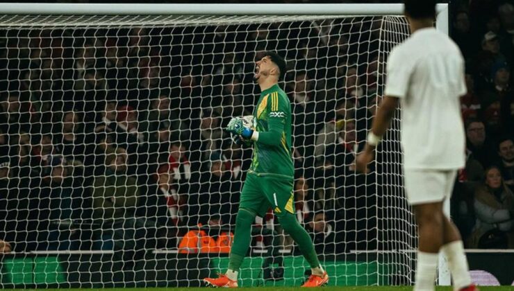 (ÖZET) Arsenal – Manchester United maç sonucu: 1-1 (Penaltılar 3-5) | Altay Bayındır takımını üst tura taşıdı!