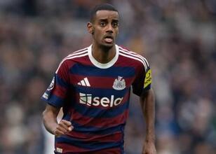 Barcelona, Alexander Isak’ı yakın takibe aldı