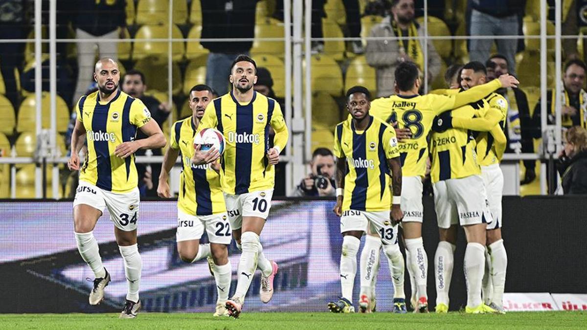 Fenerbahçe'ye yıldızından kötü haber! Cezalı duruma düştü…