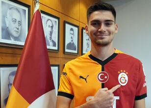 Galatasaray açıkladı: İki imza birden!