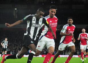 MAÇ ÖZETİ İZLE: Arsenal 0-2 Newcastle United maçı özet izle goller izle