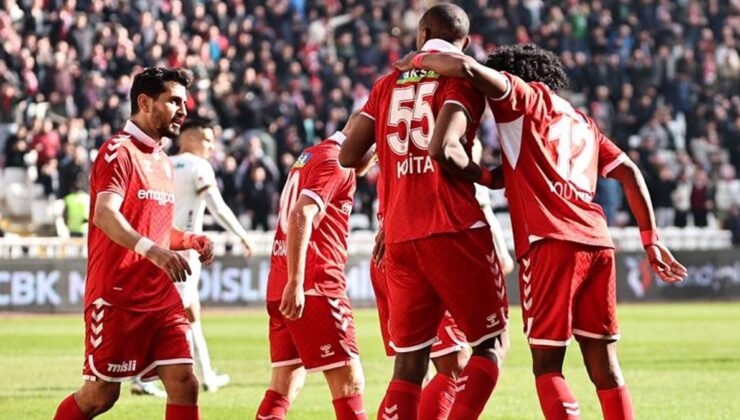 Sivasspor galibiyete hasret kaldı! 7 maçtır kazanamıyor