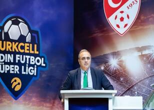 Ural Aküzüm: Kadın futbolunun yükselişi artık durdurulamaz